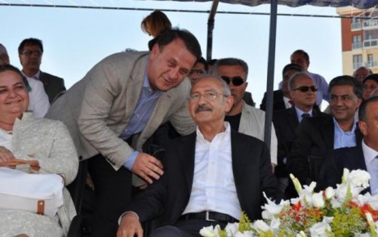 SİLİVRİ CHP'DE GENEL BAŞKAN COŞKUSU