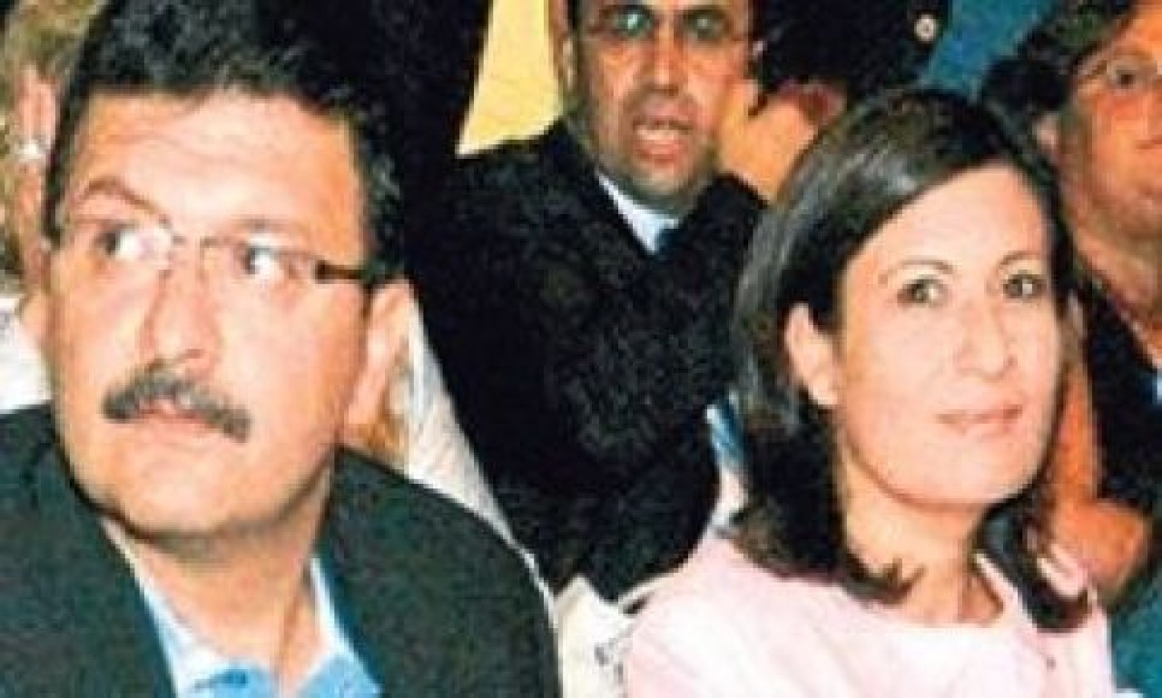 Eşinden 'gizli celsede' boşandı