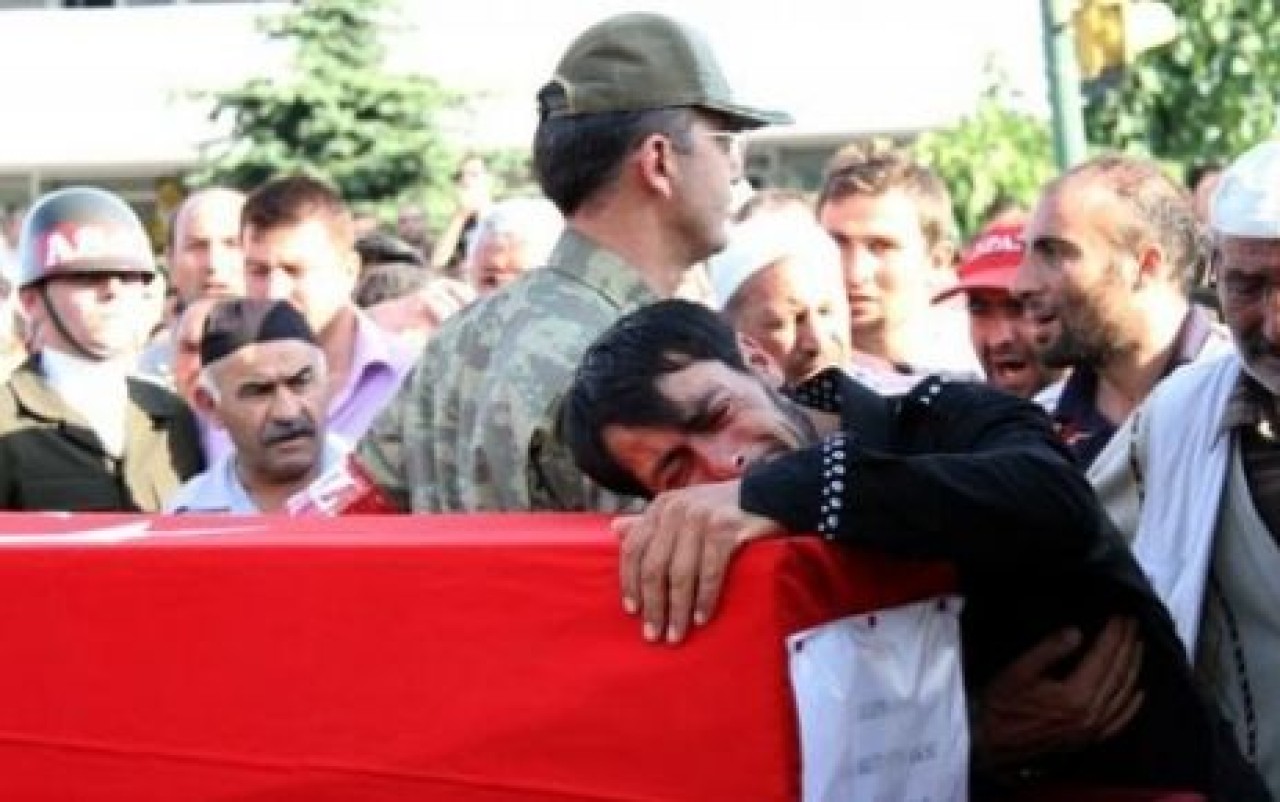 Şehitlerimizi uğurluyoruz...