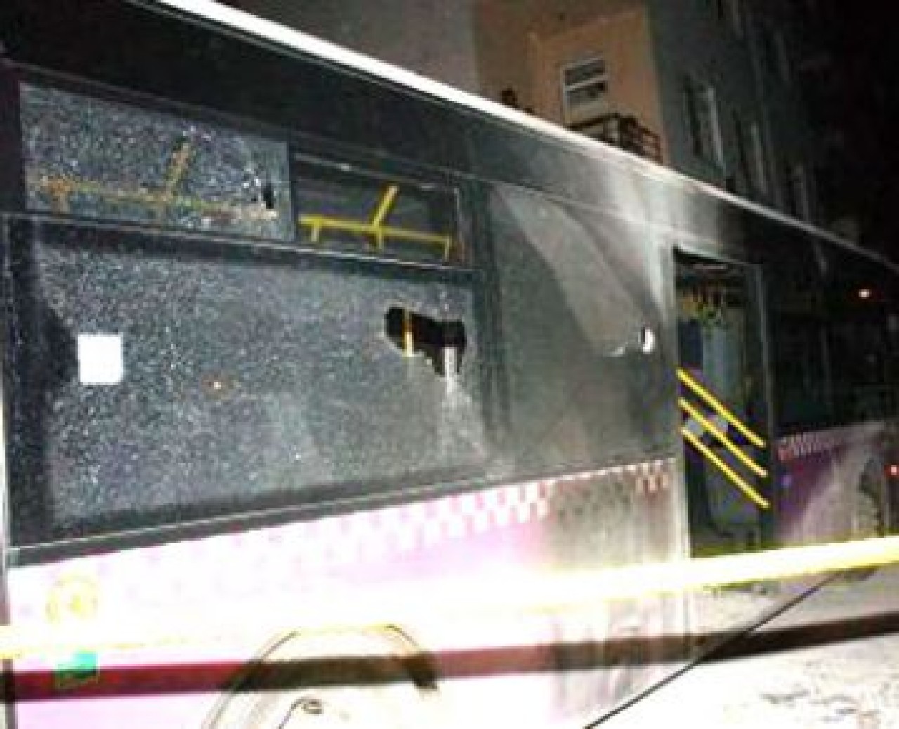 'AKP'nin aracı' diyerek saldırdılar