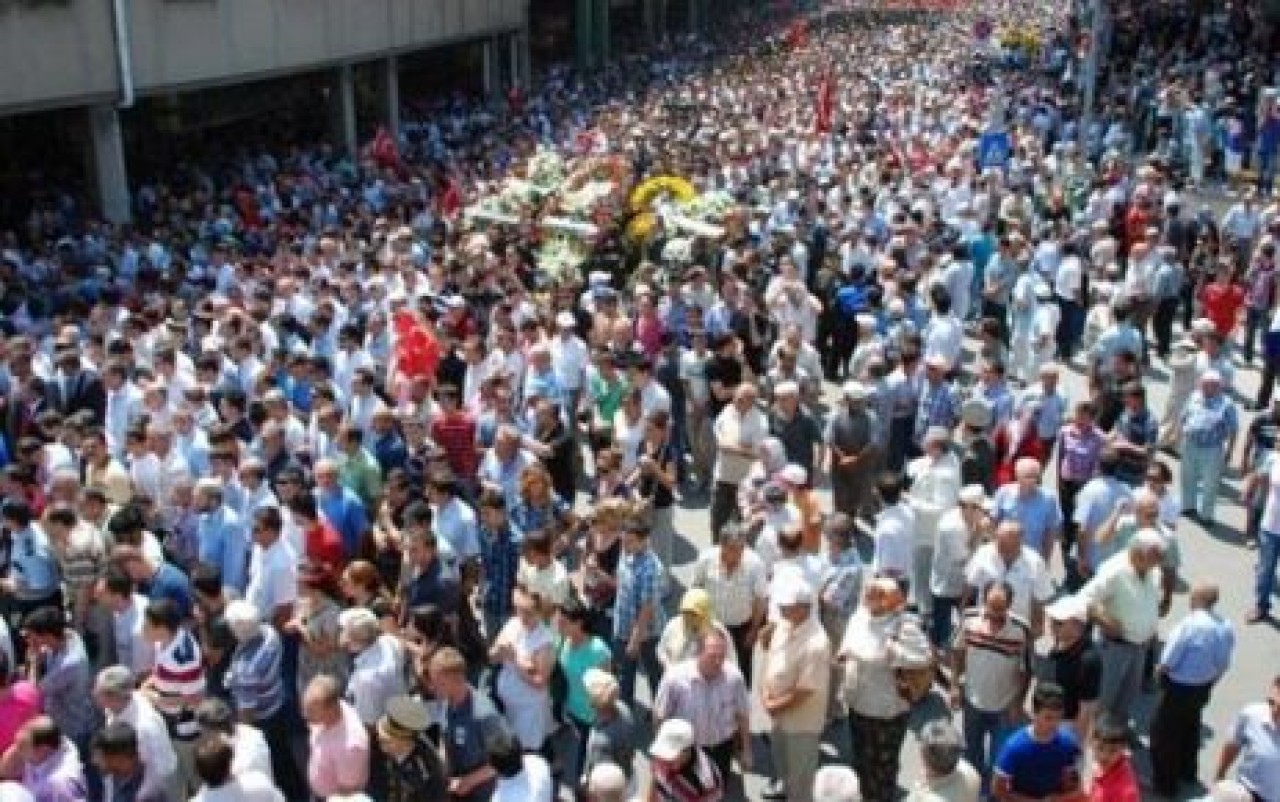 ŞEHİT MİTİNGİ....