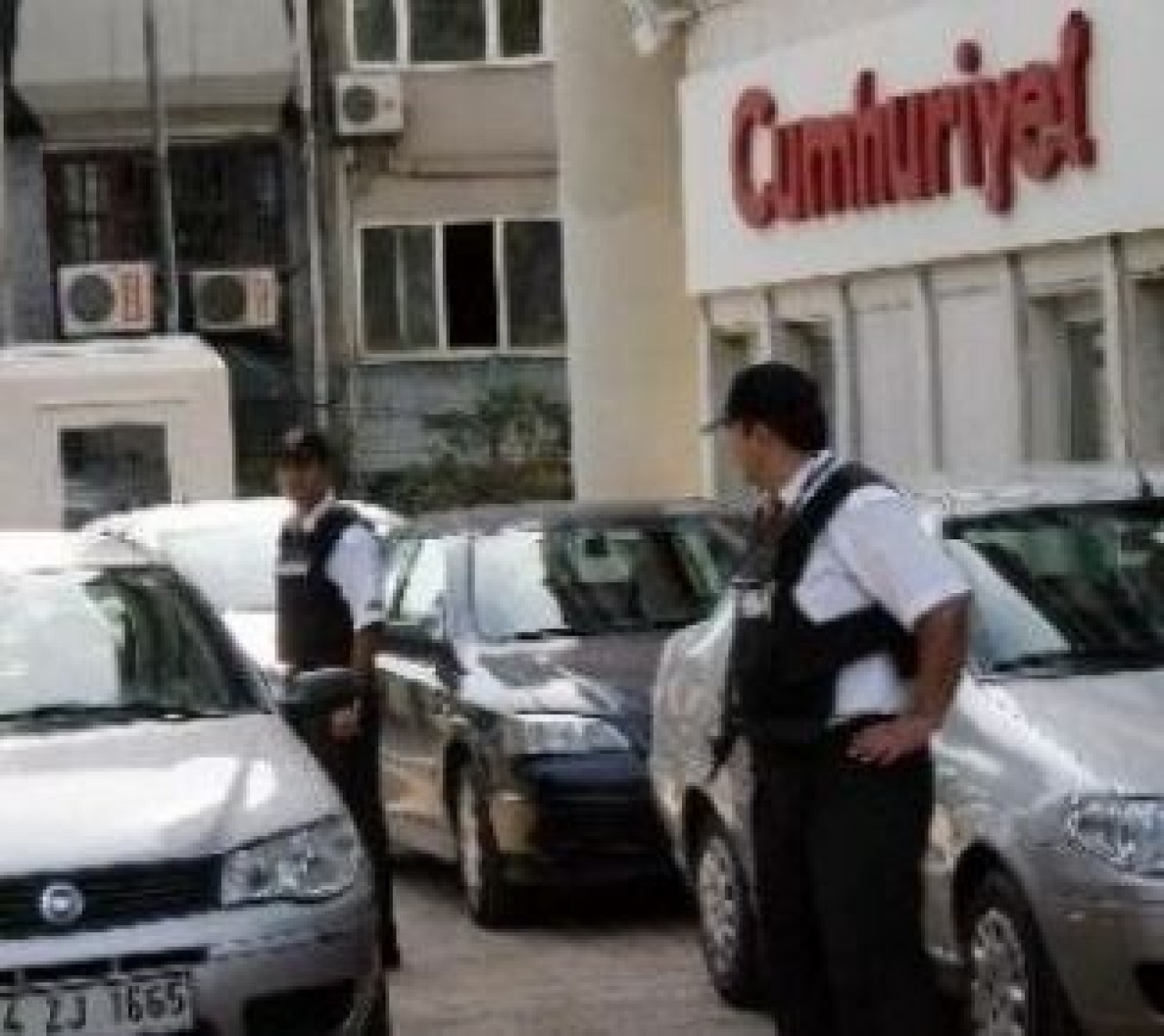 'Polis, Cumhuriyet'e atmam için bana el bombası verdi'