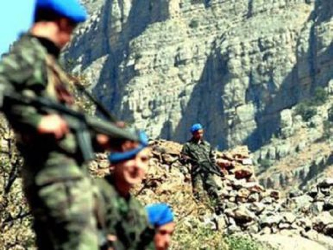 Bingöl'de askeri konvoya silahlı saldırı