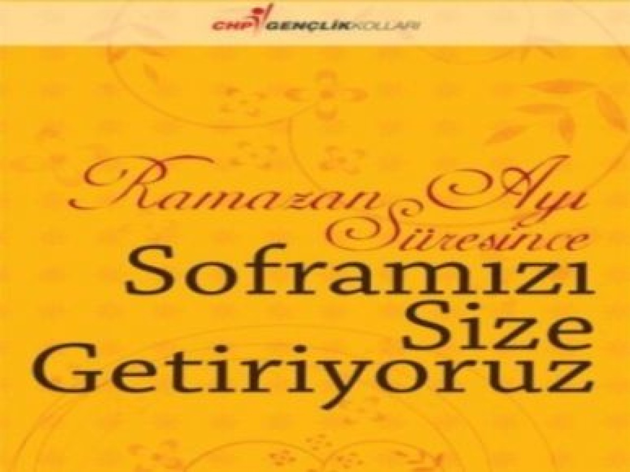 Anneleri pişiriyor, CHP'li gençler halkla paylaşıyor