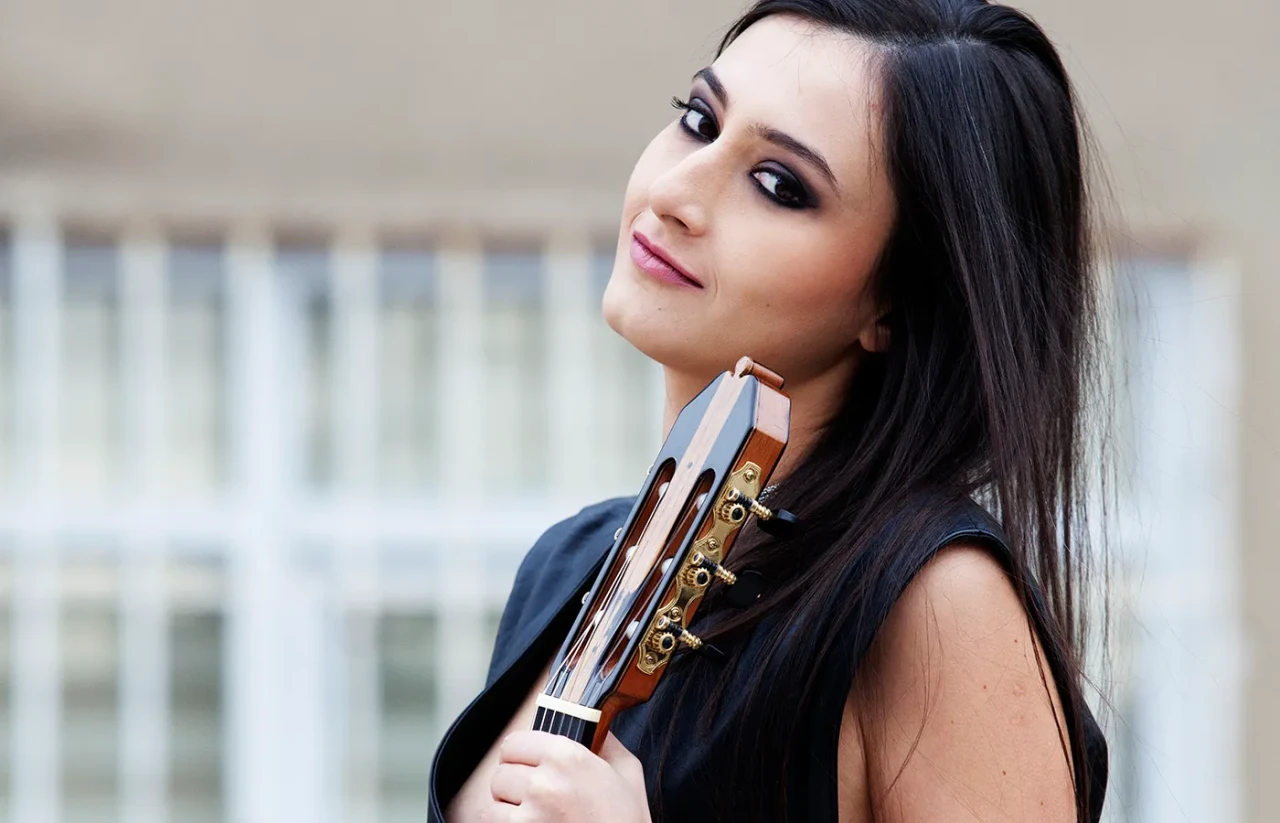 AKM, türkiye’nin öncü kadın gitaristini ağırlayacak