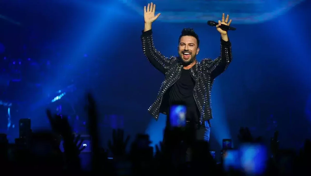 Tarkan İstanbul’da sevenleriyle buluşmaya hazırlanıyor özlem bitiyor….