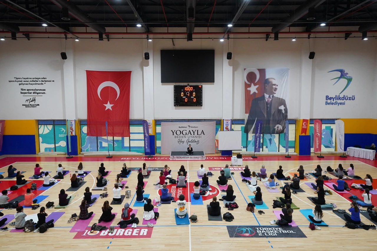 Beylikdüzü güne yogayla başladı