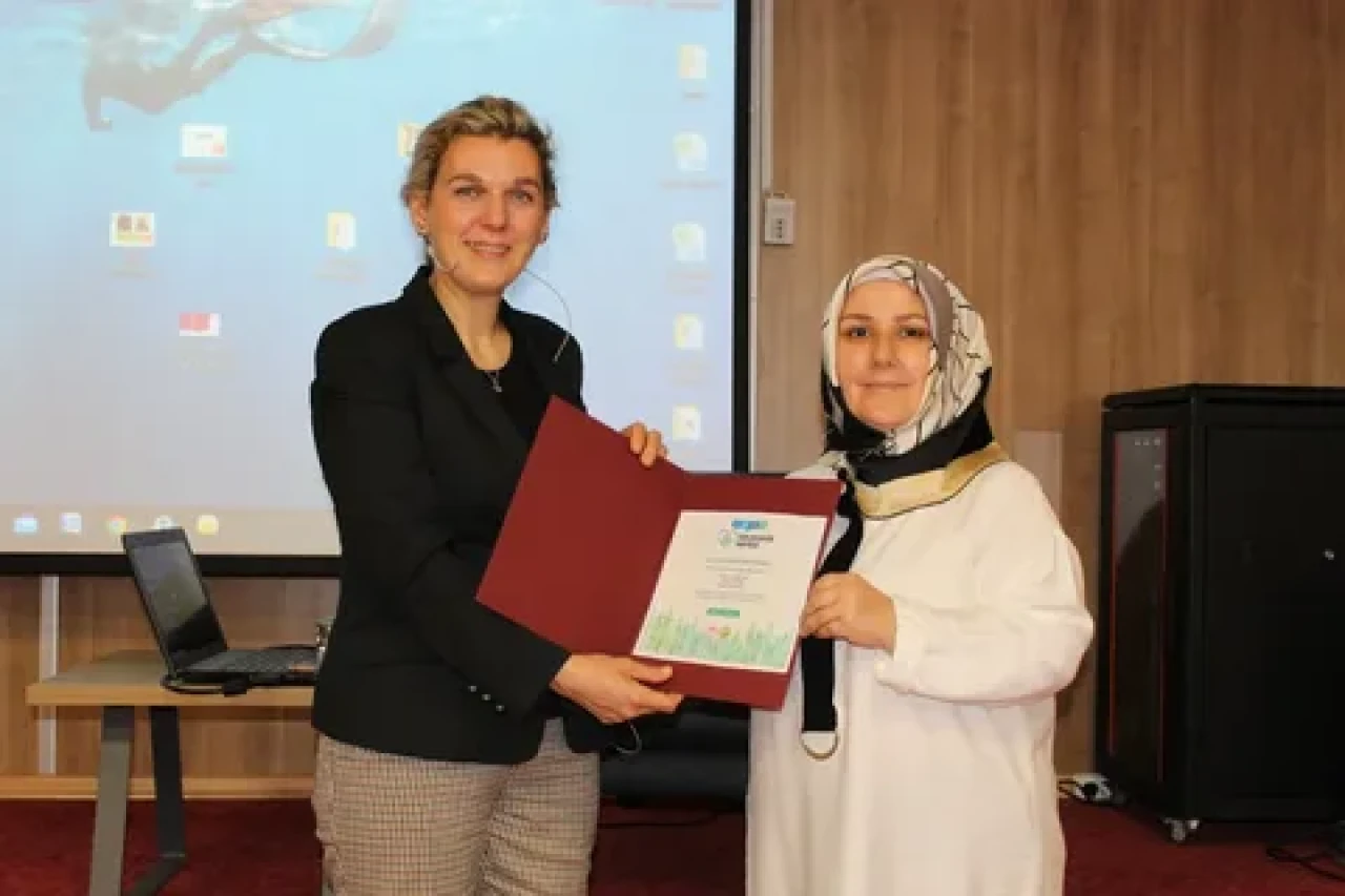 AKDEM 60 Yaş Üstüne Zeytinburnu’nda Yaşam Desteği Sunuyor