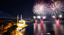 İstanbul'da Havai Fişek, Meşale Artık Yasak!