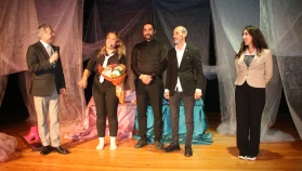 “İşimiz Aşk” Tiyatro Oyunu Kartal'lı Sanatseverlerle Buluştu