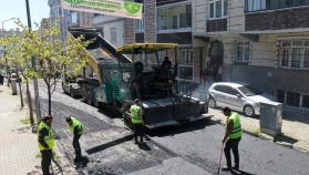 Sultangazi’de Asfalt Mesaisi