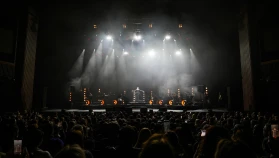 SİBEL CAN’DAN GÖRKEMLİ PERFORMANS