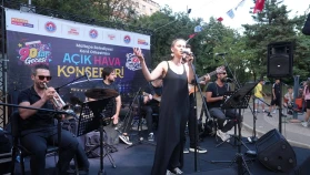 Maltepe'de Doksanlar Rüzgarı Esti