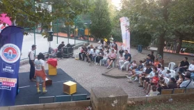 Maltepe'de Çocuk Tiyatroları Neşelendirdi