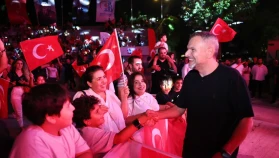 Bayrampaşa'da Coşkulu Kutlama