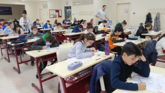 İhlas Kolejinden Bursluluk Sınavına Giren Her Öğrenciye Ücretsiz Rehberlik Hizmeti