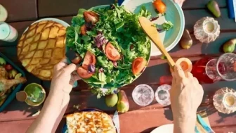 Bayramı keyifli geçirmek için beslenmeye dikkat!