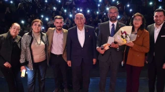 Tolga Sağ’dan unutulmayacak türkü gecesi