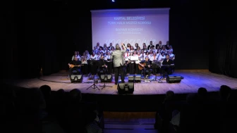 Kartal'da türkü rüzgarı esti