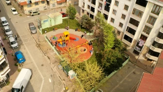 Esenyurt'ta Yanan Park Yenilendi