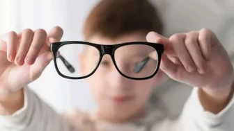 2050’de her iki kişiden biri miyop olacak