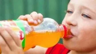 Çocukların tükettiği içecekler diyabet riskini artırıyor