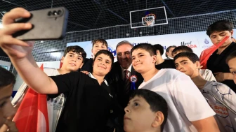 Ümraniye’ye spor salonu açıldı