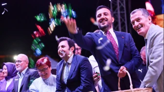 Zeytinburnu’nda Kültürle Büyüyen Belediyecilik: Ömer Arısoy’dan Net Mesajlar