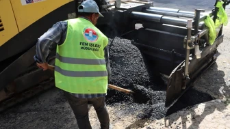 Maltepe’de asfaltlama çalışmaları devam ediyor