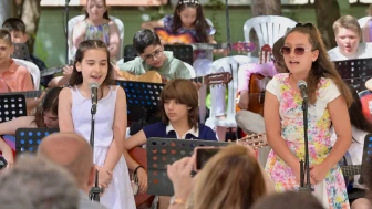 Belediye Kursları Meyvesini Verdi: Kursiyerlerden Unutulmaz Konser