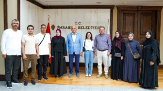 21 Başarılı Öğrenci Umre'den Döndü