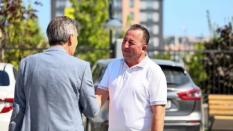 Başkan Vekili Yalçın Ekici, Birlikte Dayanışma Marketi'nde İncelemelerde Bulundu