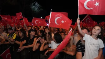 Kadıköy'de 30 Ağustos Coşkusu
