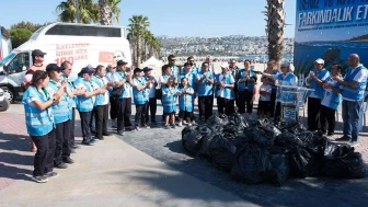 Büyükçekmece’de deniz ve kıyı temizliğiyle çevre duyarlılığı