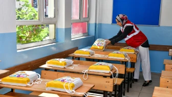 Esenyurt Belediyesi'nden Öğrencilere Destek