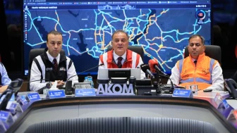 İstanbul'da Ders Zili Çaldı: İBB Sahada