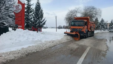 İBB’DEN BOLU’DAKİ KARLA MÜCADELE ÇALIŞMALARINA DESTEK