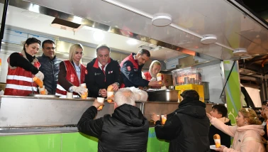 Deprem sonrası Beylikdüzü'nden örnek davranış