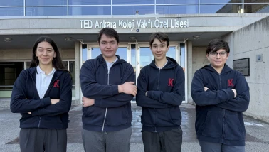 Dört lise öğrencisi dünyada ilk 10'da
