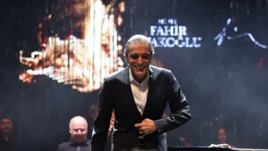 Ünlü besteci Fahir Atakoğlu müzikseverlerle buluşacak