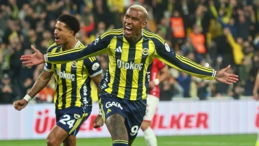 Fenerbahçe pür neşe!