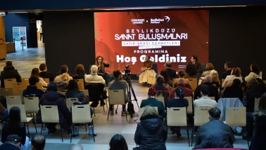 BEYLİKDÜZÜ SANAT BULUŞMALARI’NDA SOSYAL ÇÜRÜME ELE ALINDI
