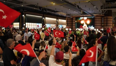 Terminal Kadıköy'de Milli maç heyecanı