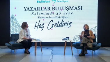 AYŞE KULİN BEYLİKDÜZÜ’NDE OKURLARIYLA BULUŞTU