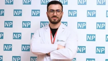 Çocukluk deneyimleri kıskançlığı şekillendiriyor!