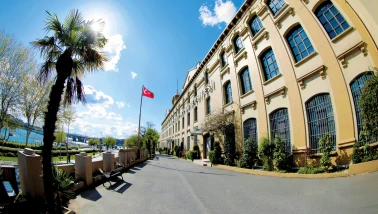 Kadir Has Üniversitesi Lise Öğrencilerini Geleceğe Hazırlıyor