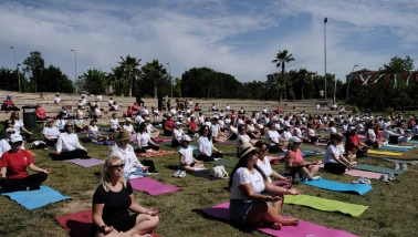 Büyükçekmece’de yoga günü