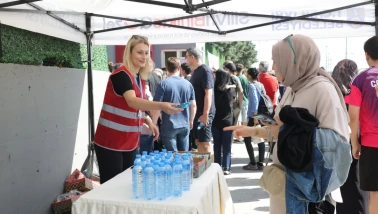 Silivri Belediyesi’nden YKS’ye Giren Öğrenci ve Velilere Destek