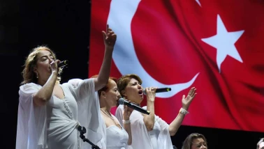Grup Köprü Festival Sahnesinde
