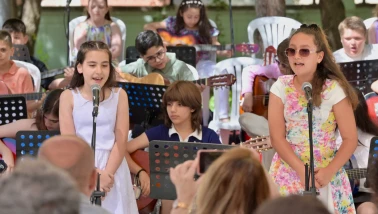 Belediye Kursları Meyvesini Verdi: Kursiyerlerden Unutulmaz Konser